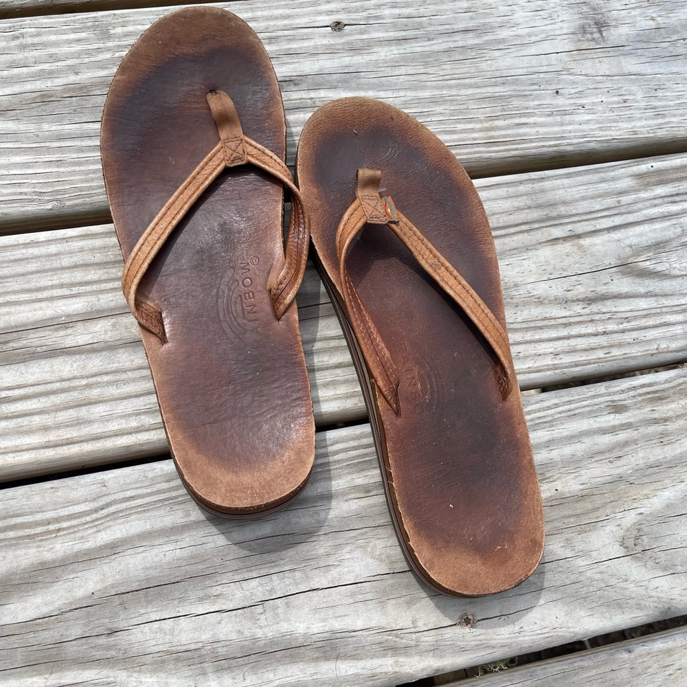 Women’s Brown Leather Flip Flops